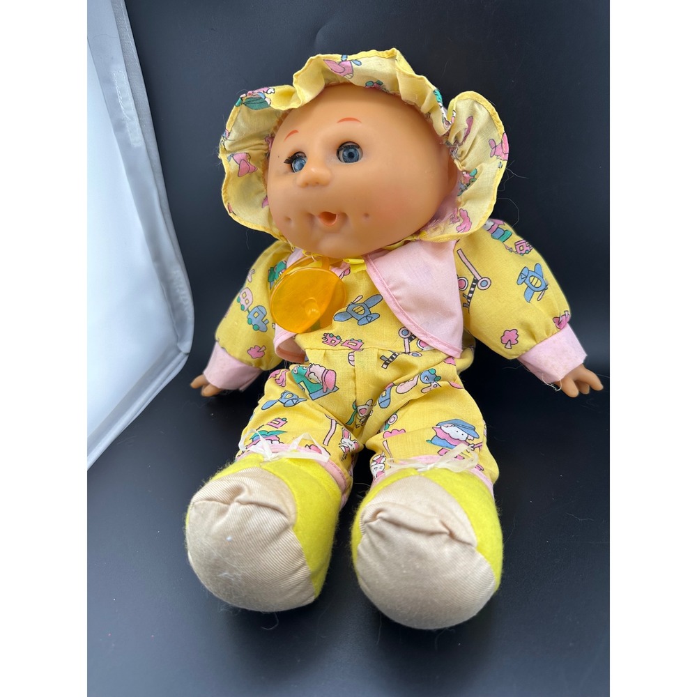 1996 Uneeda Tickle Tots Doll WORKS pacifier and bonnet -‎ READ Vtg Sleepy eyes